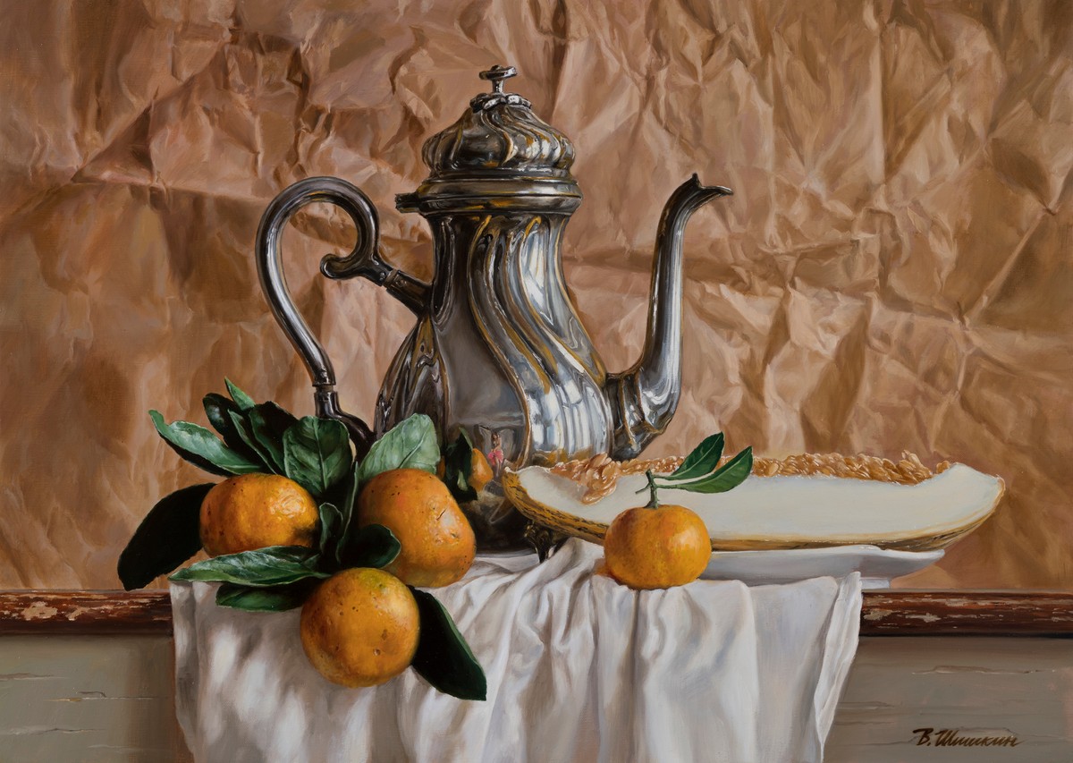 Kettle with tangerines on wrapping paper — Shishkin Valery